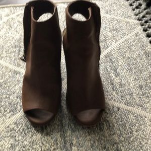 Brown leather like madden girl heeled shoes